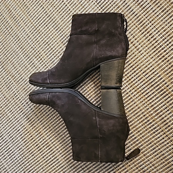 Clark's Booties - Picture 5 of 13